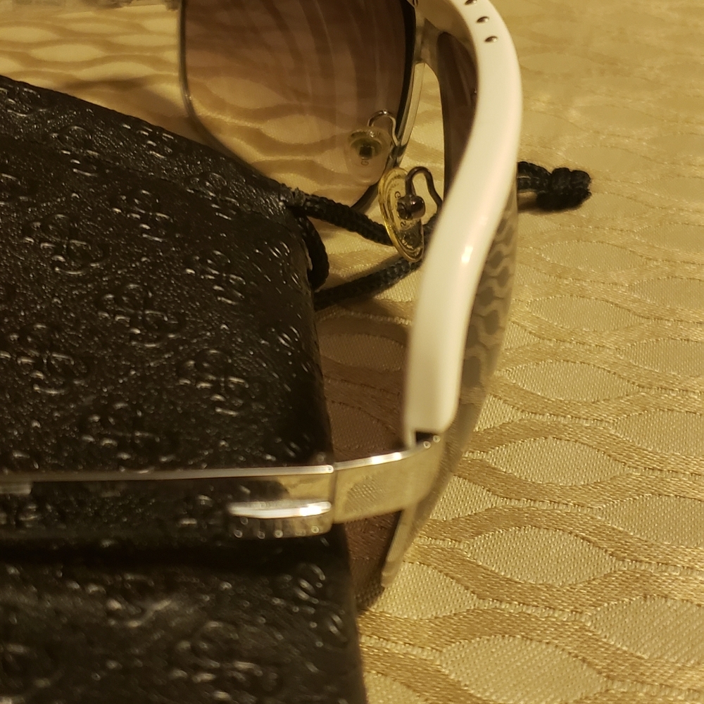 GUESS SUNGLASSES - Picture 4 of 5